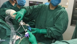 妇科成功开展单孔腹腔镜手术12例