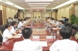 “白大褂是一辈子的情侣装”，医院召开庆祝中国医师节“双医家庭”座谈会