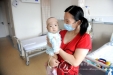 42岁妈妈割肝救子 6月龄宝宝成功接受肝移植