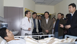 省委深入学习实践科学发展观活动检查七组莅临我院指导学习组图（六）
