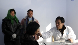 “温总理视察千医一周年”之赴莱芜市医疗志愿服务及走访患者活动组图八