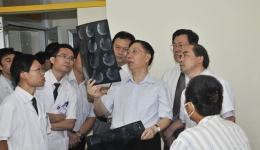 卫生部黄洁夫副部长来我院视察组图八