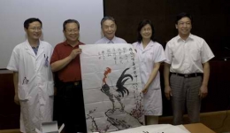 6月19日山东燕山书画院慰问我院抗震救灾医务工作者笔会组图（04）