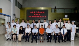 卫生部黄洁夫副部长来我院视察组图二