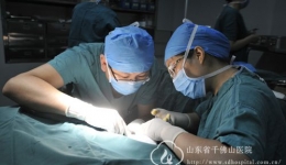好医生于淑东：路遇摔伤学生施救被误解 职业使然不忘初心