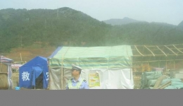 来自第四批医疗队去平武路上见闻组图（08）