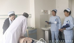 护理部组织全院护士心肺复苏技能培训考核
