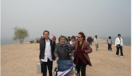 2010年山东省千佛山医院肾内科肾友会活动花絮二