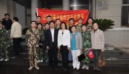 我院青年志愿者赴川抗震救灾组图（02）