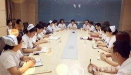 内科第四支部召开全体党员会