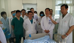 我院重症医学科二区成立并开始投入使用