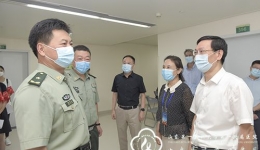省军区副司令员周月星来院视察征兵体检工作