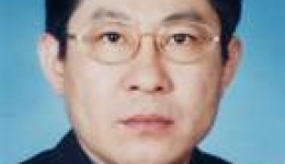 引进优秀人才   加强科室建设