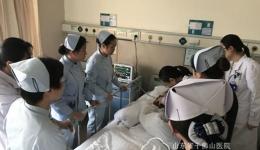 危急时刻显大爱