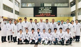 我院呼吸与危重症医学科组织世界慢阻肺日义诊宣教活动