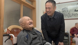 党委书记王一兵走访看望医院老同志