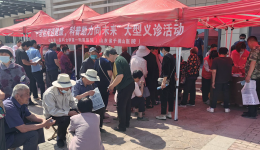 护理部组织专家赴梁山县杨营镇开展“护理科普活动周”义诊活动