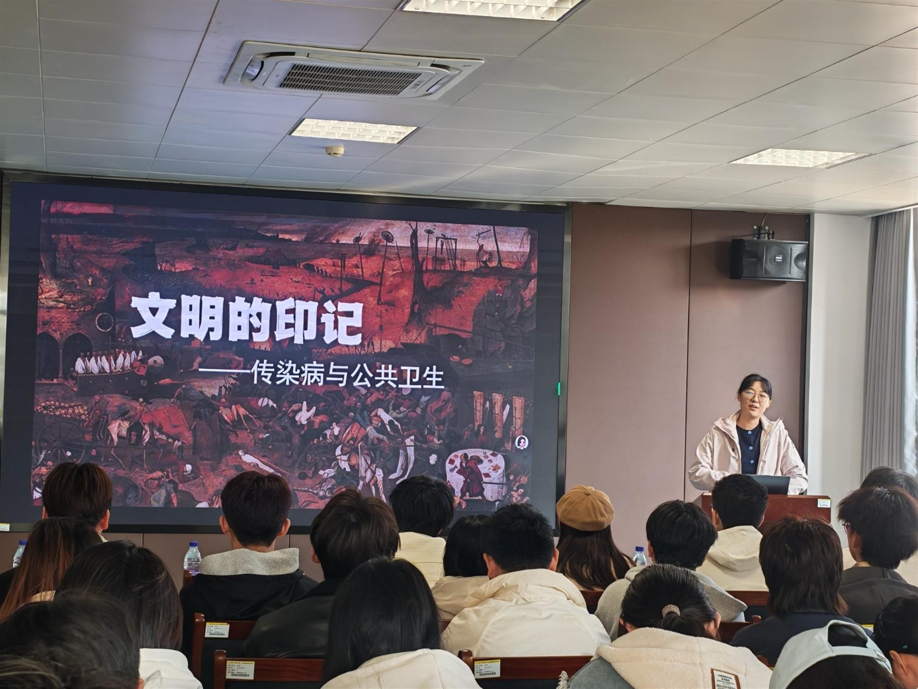 【领航工程】第六党总支第十三党支部与临床学子开展主题党日活动