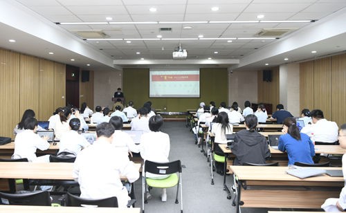 医院组织开展党务工作专题培训